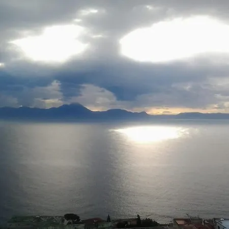 Dipintodiblu' Oda ve Kahvaltı Napoli