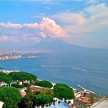 Dipintodiblu' 3* Nápoly