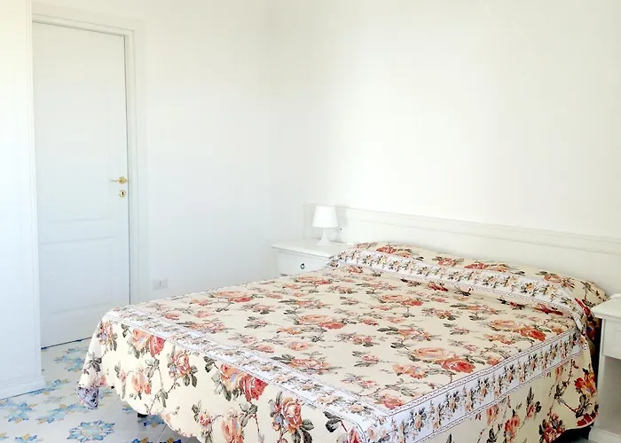 Dipintodiblu' نابولي