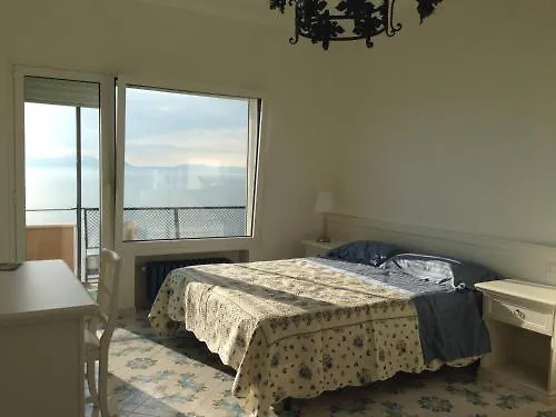 Dipintodiblu' فندق مبيت وإفطار 3*